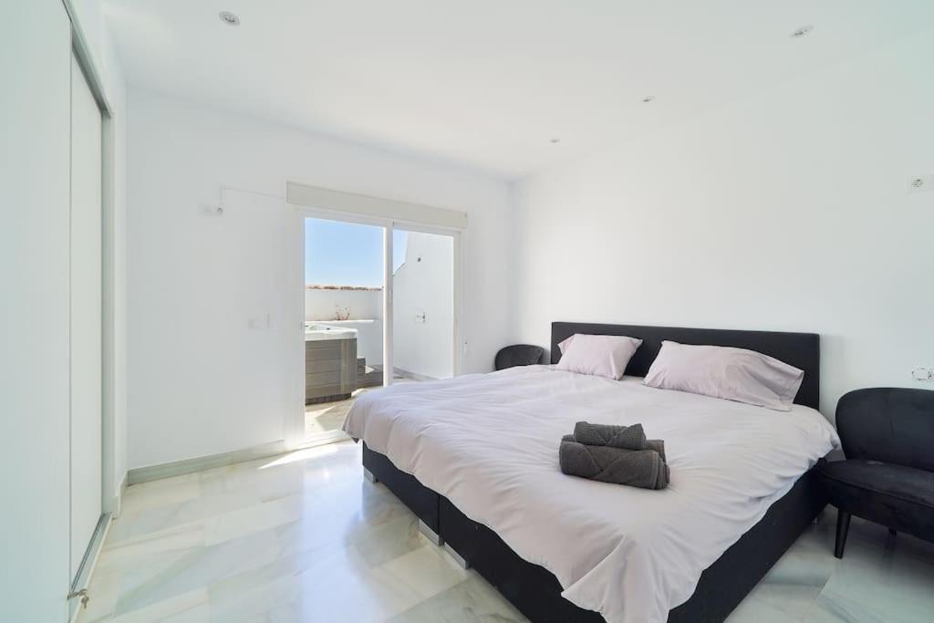 Superbe Appartement Avec Jaccuzi Marbella Exterior photo