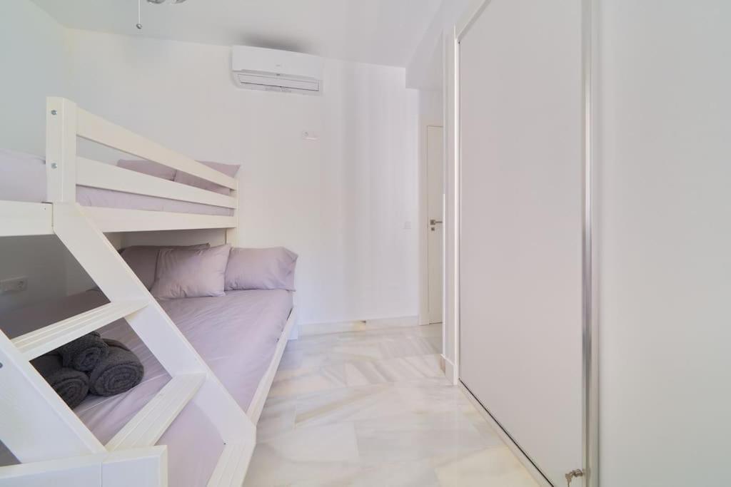 Superbe Appartement Avec Jaccuzi Marbella Exterior photo