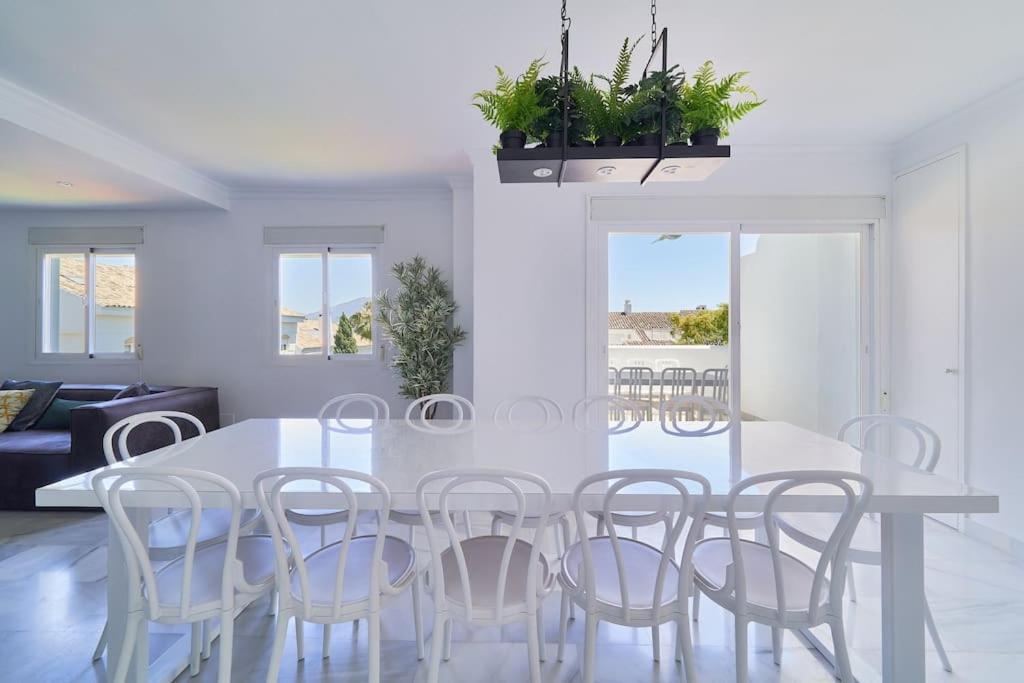 Superbe Appartement Avec Jaccuzi Marbella Exterior photo