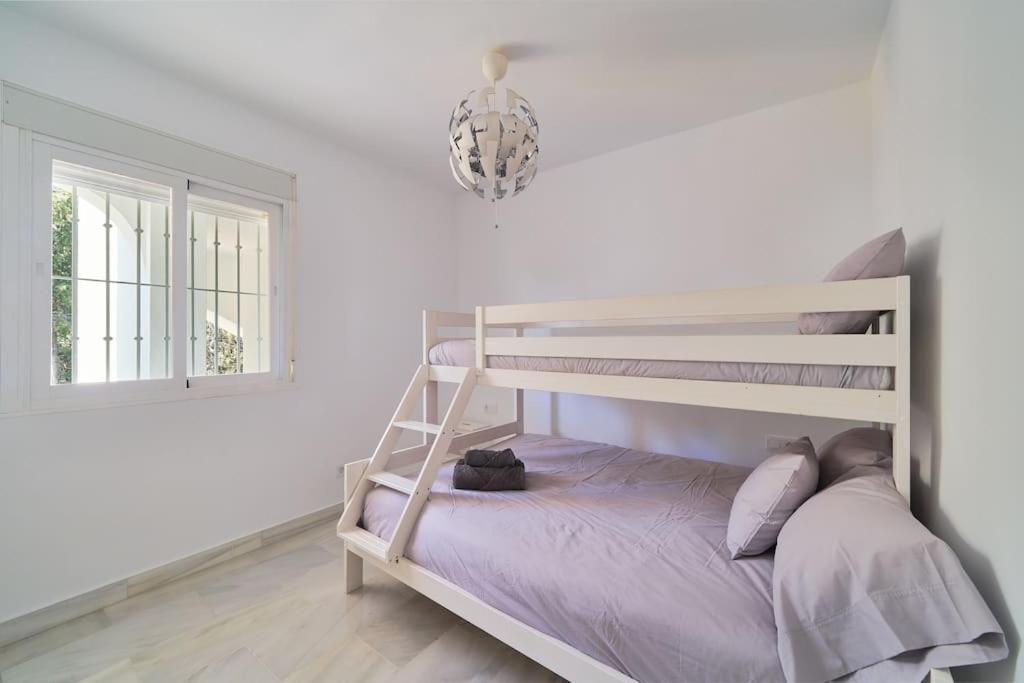 Superbe Appartement Avec Jaccuzi Marbella Exterior photo